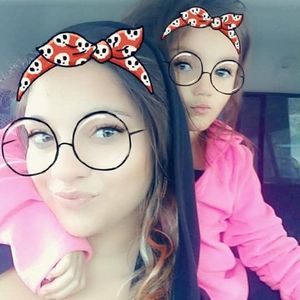 Meet your Posher, Lori